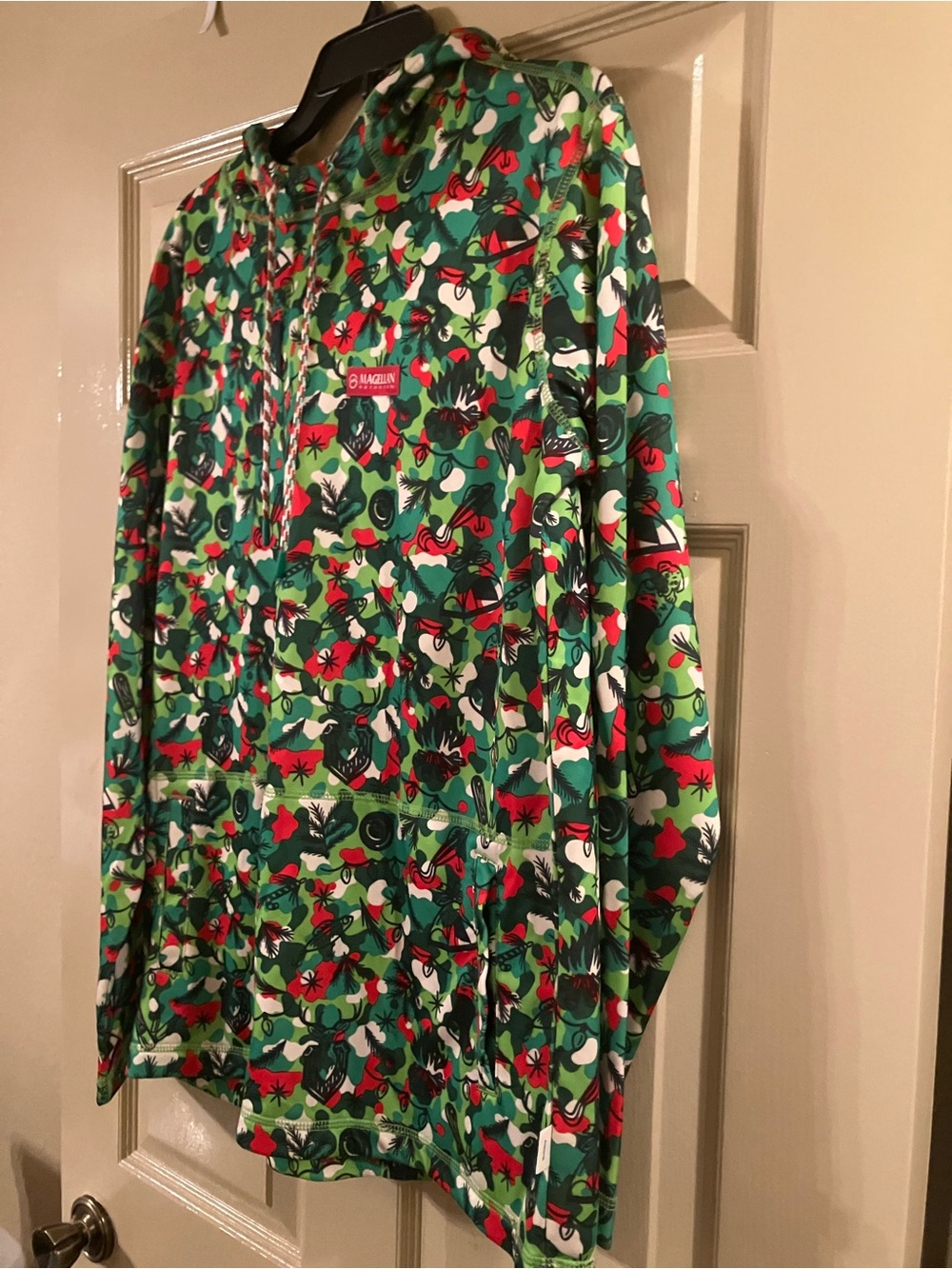 Magellan holiday collection pullover hoodie